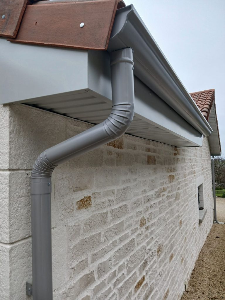 Gouttière en aluminium DAL'ALU demi-ronde perle grise